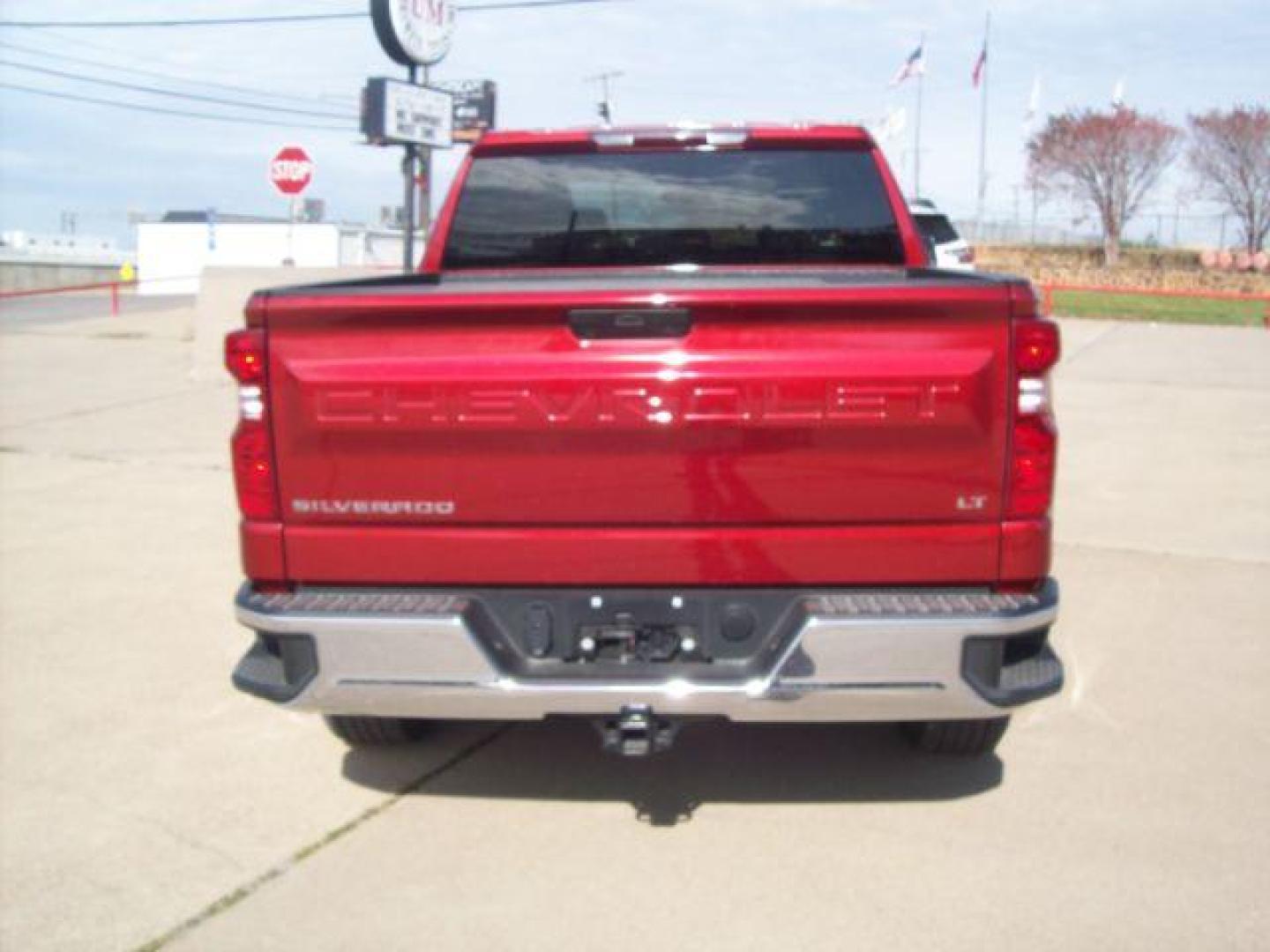 2022 Maroon /Gideon/Very Dark Atmosphere Chevrolet Silverado 1500 Limited LT Crew Cab 2WD (1GCPWCED4NZ) with an 5.3L V8 OHV 16V engine, 6-Speed Automatic transmission, located at 605 West Oak Street, West, TX, 76691, (254) 826-5852, 31.803501, -97.098549 - Photo#3