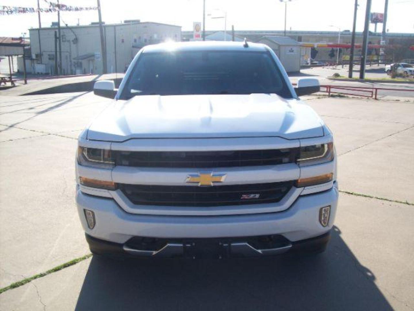 2017 White /Jet Black, leather Chevrolet Silverado 1500 LT Crew Cab 4WD (3GCUKRECXHG) with an 5.3L V8 OHV 16V engine, 6-Speed Automatic transmission, located at 605 West Oak Street, West, TX, 76691, (254) 826-5852, 31.803501, -97.098549 - Photo#2