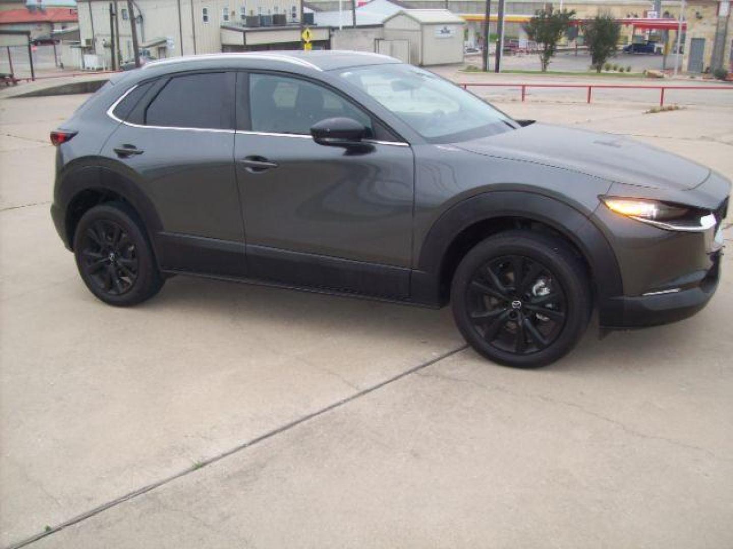 2022 Gray /Black Mazda CX-30 2.5 Turbo AWD (3MVDMBAY4NM) with an 2.5L L4 DOHC 16V TURBO engine, 6-Speed Automatic transmission, located at 605 West Oak Street, West, TX, 76691, (254) 826-5852, 31.803501, -97.098549 - Photo#1