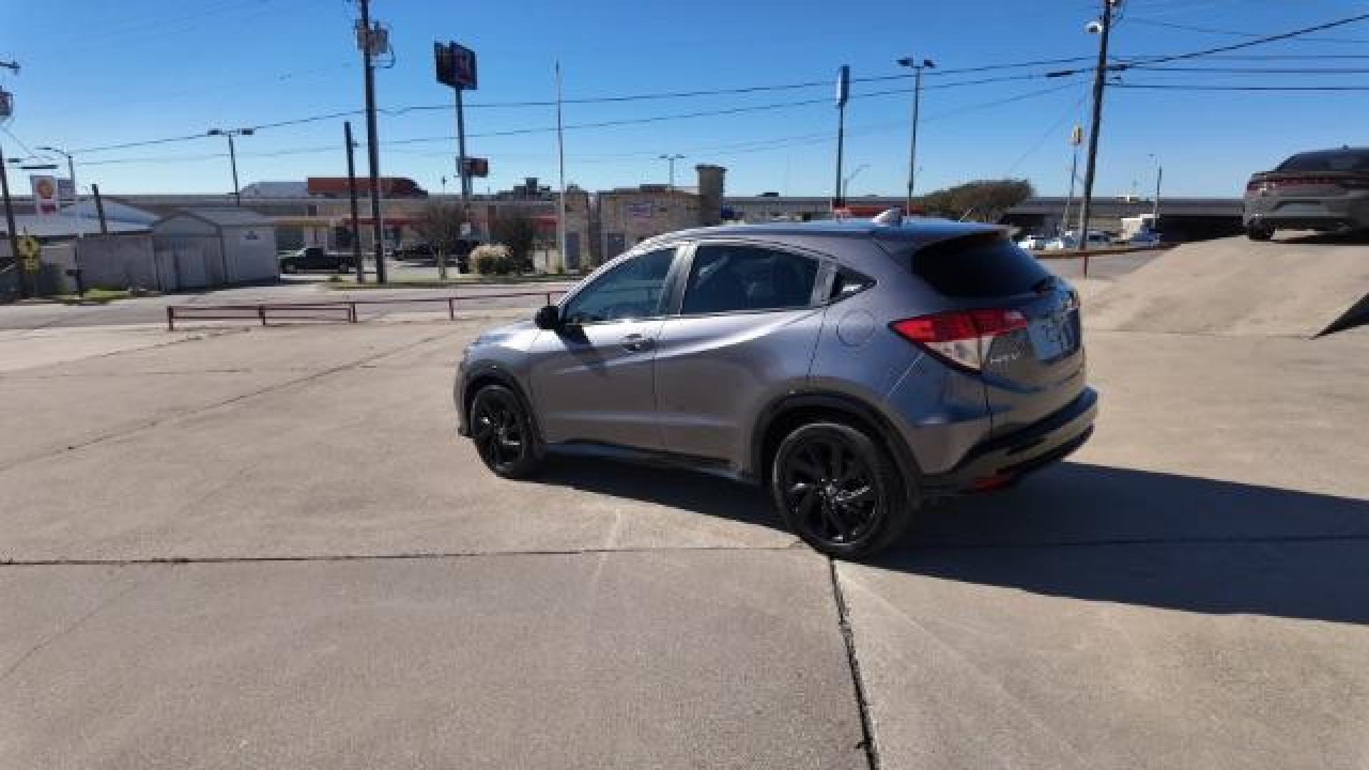 2022 Gray /Black Honda HR-V Sport AWD (3CZRU6H14NM) with an 1.8L L4 DOHC 16V engine, Continuously Variable Transmission transmission, located at 605 West Oak Street, West, TX, 76691, (254) 826-5852, 31.803501, -97.098549 - Photo#1